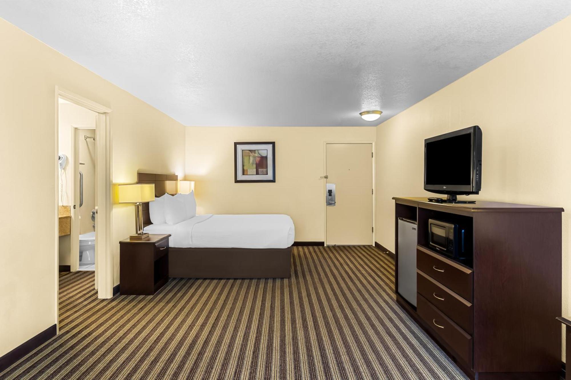 Quality Inn & Suites Vancouver - Hazel Dell Exterior foto